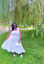 Load image into Gallery viewer, Dolly Gown