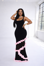Load image into Gallery viewer, The Spiral Dress
